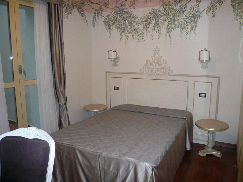 Art Atelier Hotel